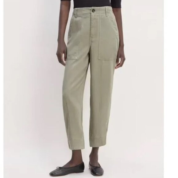 EUC Everlane The Utility Pant in Buttersoft - Sz 2 - Sage Green (fit loose) - Picture 1 of 7